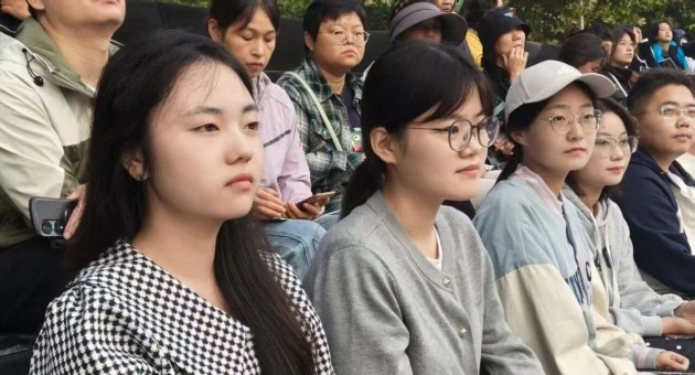 1759547599263801.jpg 4.jpg